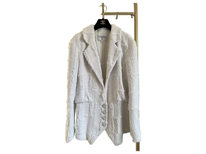 Giacca Chanel 22C in tweed bianco