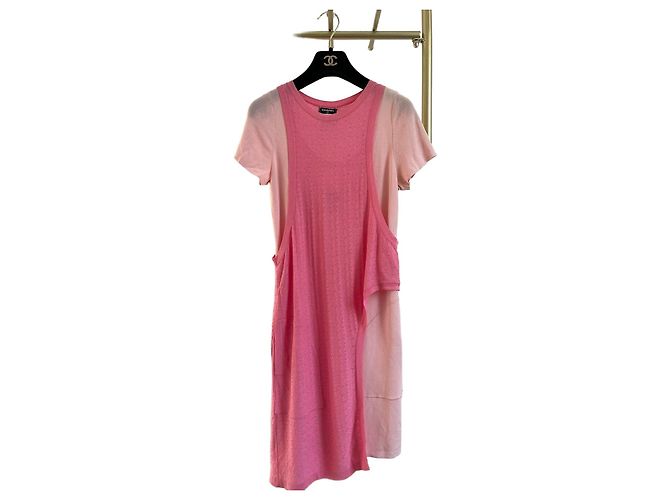 Chanel Kleid aus rosa Spitze