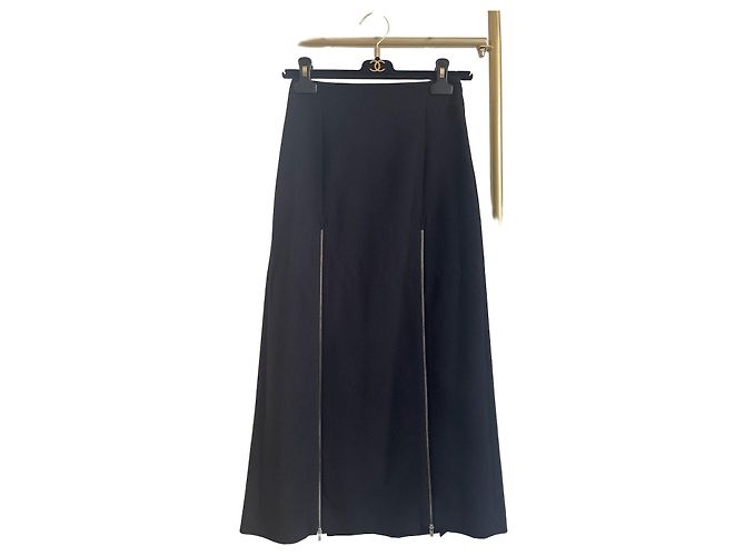 Jupe Maje noire en polyester avec zip frontal Taille 34