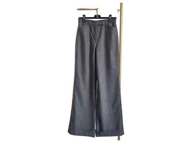 Chanel Gestreifte Wolle Hose mit hoher Taille