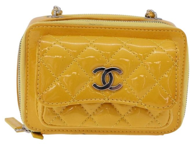 Camera Funda para cámara Chanel Pocket Box Quilted Patent Mini