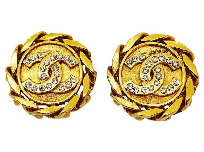 Brincos de pressão Chanel dourados com strass