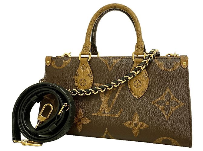 Louis Vuitton Monogram Giant Reverse OnTheGo EW Kettenhandtasche