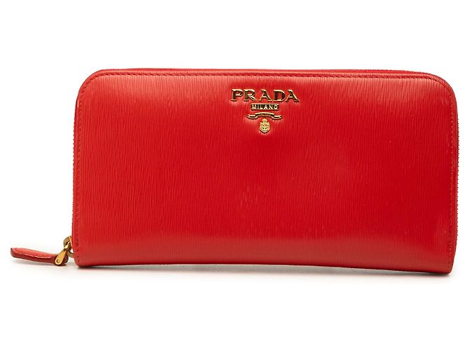 Prada Red Vitello Move Zip Around Continental Geldbörse