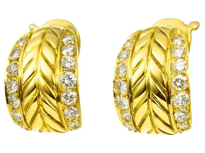 Timeless Orecchini a clip Chanel in oro giallo 18K e diamanti