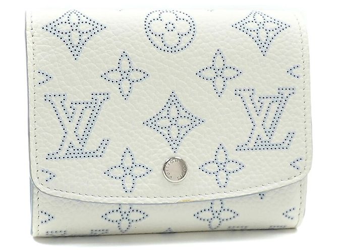 Louis Vuitton Mahina Portefeuille Iris Compact Bi-fold Wallet