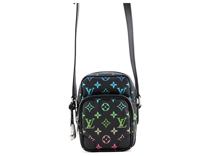 Sac à épaule Amazon Monogram Iridescent Louis Vuitton