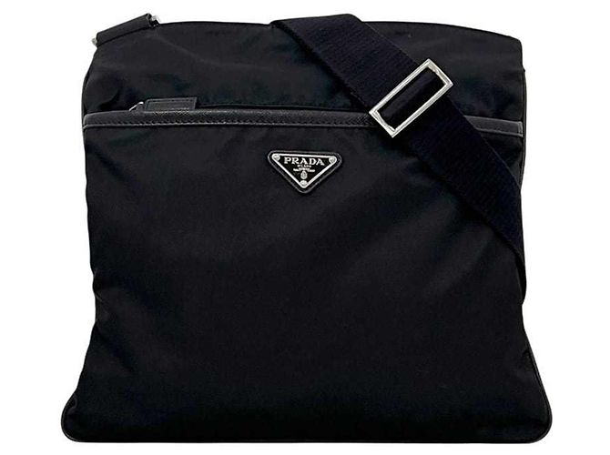 Borsa a tracolla Prada in nylon Tessuto