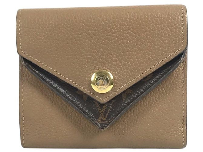 Louis Vuitton Monogram Portefeuille Double V Compact Wallet