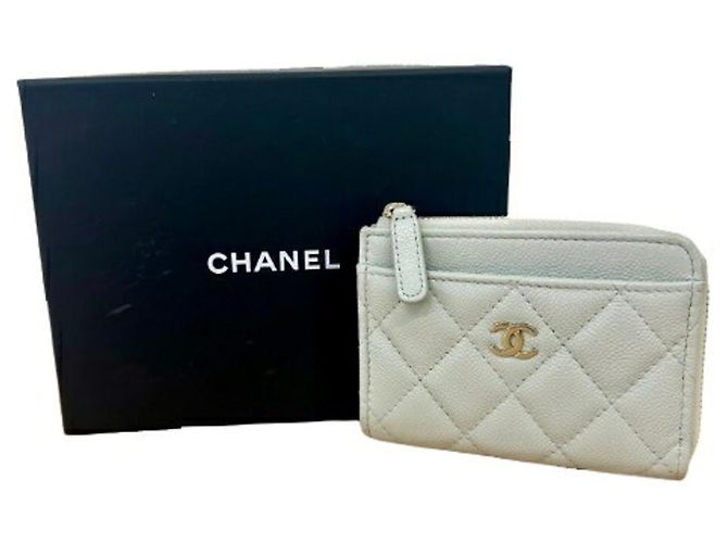 Chanel Coin Purse in Light Green Leather