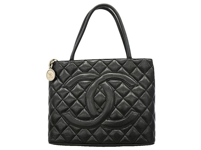 Saco Tote Chanel em couro de bezerro grão preto