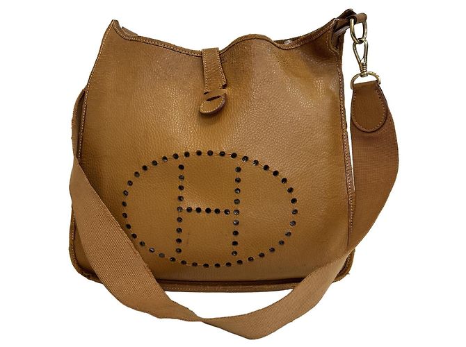 Hermès Bolsa de ombro Hermes Evelyne 1PM em couro marrom