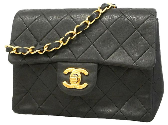 Borsa a spalla Mini Matelassé con catena Chanel