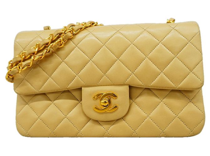 Bolsa de Ombro Chanel Matelassé