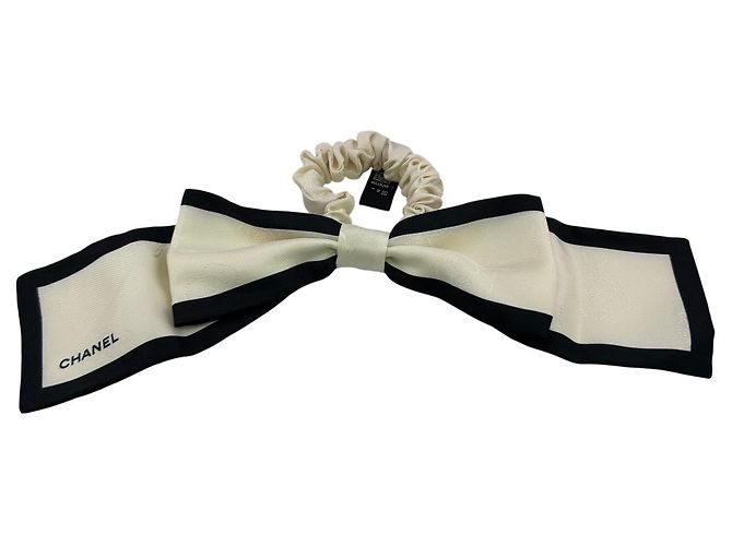 Scrunchie con nastro Camélia Chanel