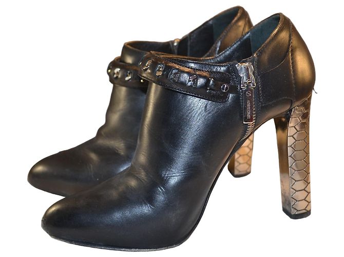 Roberto Cavalli Schwarze Lederstiefeletten Metallabsatz