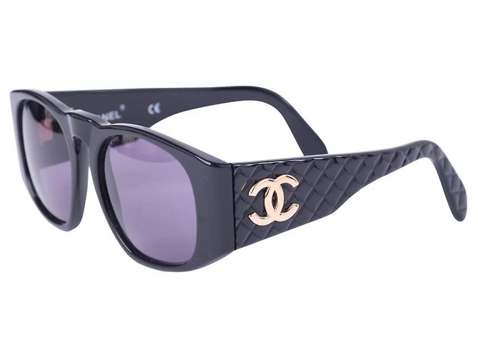 Occhiali da sole Chanel Black Quilted CC