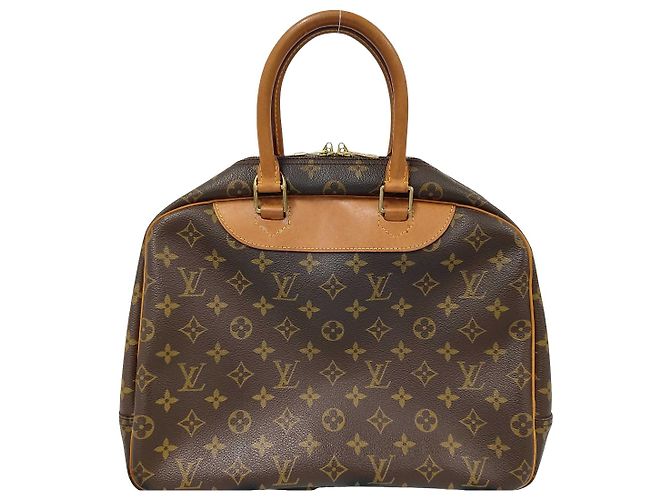 Louis Vuitton Deauville Monogram Canvas MM