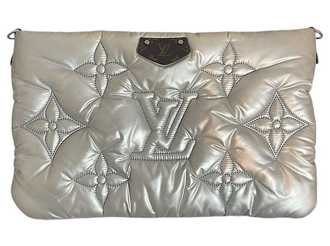 Pochette Louis Vuitton plata