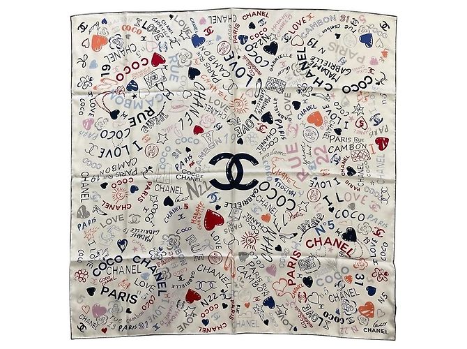 Pañuelo Chanel Love blanco