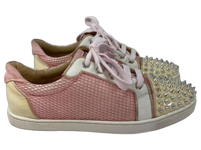 Christian Louboutin Sneakers mesh e pelle rosa con borchie