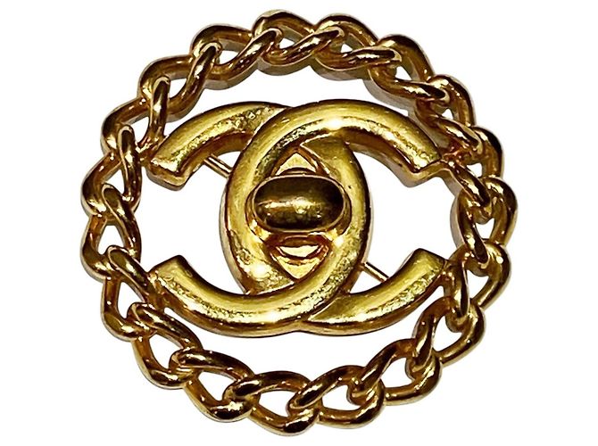 Timeless Broche Baño de Oro Chanel