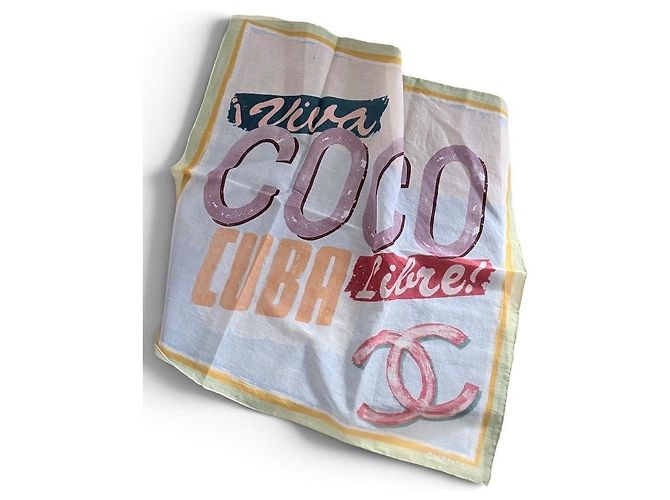 Bufanda Chanel Viva Coco Cuba Libre
