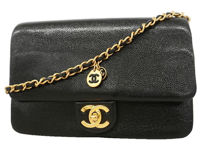 Bolsa de ombro Chanel preta