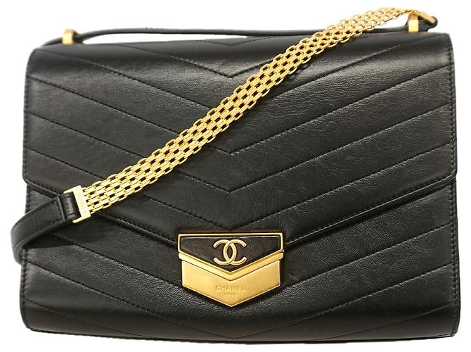 Borsa a tracolla Chanel in pelle Chevron