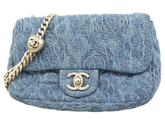 Bolsa de Ombro Chanel Matelassé com Corrente