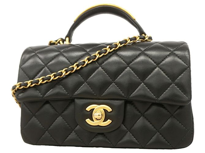 Borsa a tracolla con catena Chanel Matelassé