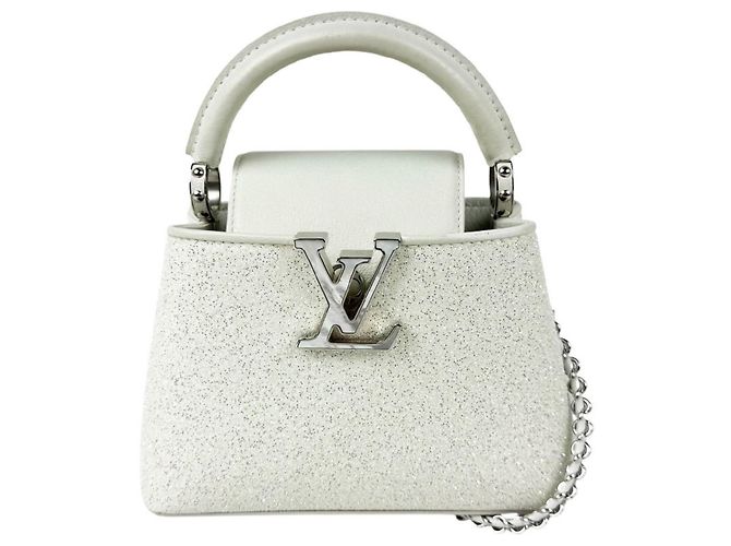 Bolsa de Ombro Louis Vuitton Capucines MINI