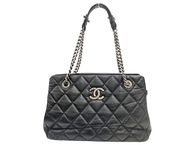 Saco Tote com corrente Chanel em pele de vitelo