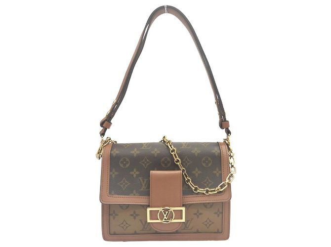 Bolsa de Ombro Louis Vuitton Dauphine MM