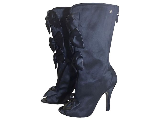 Botines Chanel 09P Raso Negro Lazos CC EU 38