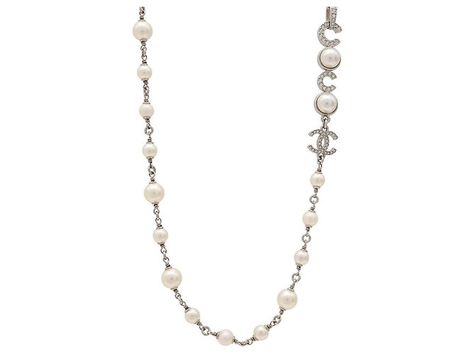 Collana lunga Chanel Coco Mark in perle finte