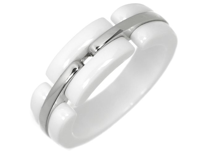 Anillo Chanel Ultra en oro blanco de 18K