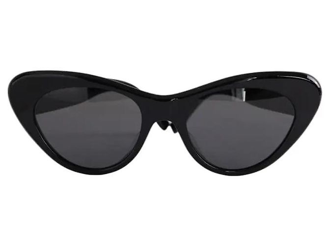 Óculos de sol Givenchy pretos em plástico