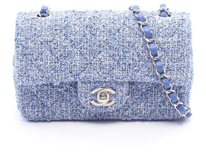 Bolsa de Ombro Chanel Mini Matelassé 20