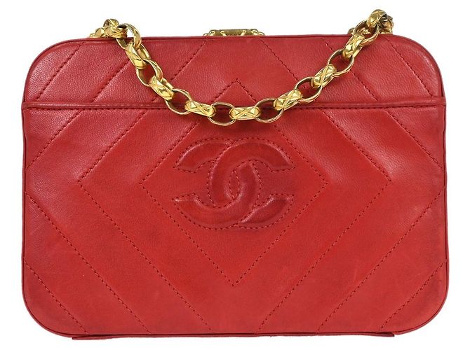 Chanel Camera Chevron Lambskin Medium