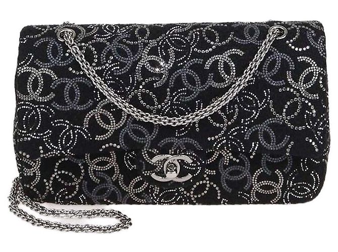 Borsa Chanel Medium Classic Double Flap in tweed nero e cristalli Paris-Shanghai