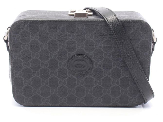 Gucci Interlocking G Hard Trunk Handtasche