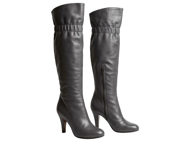 Moschino Cheap and Chic Botas em Pele Cinza
