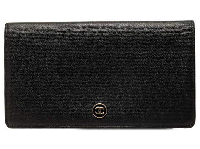 Carteira longa bi-fold Chanel Coco Mark Button
