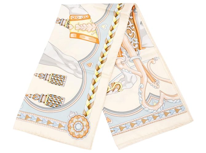 Hermès White Harnais de Coeur Seidentuch 90