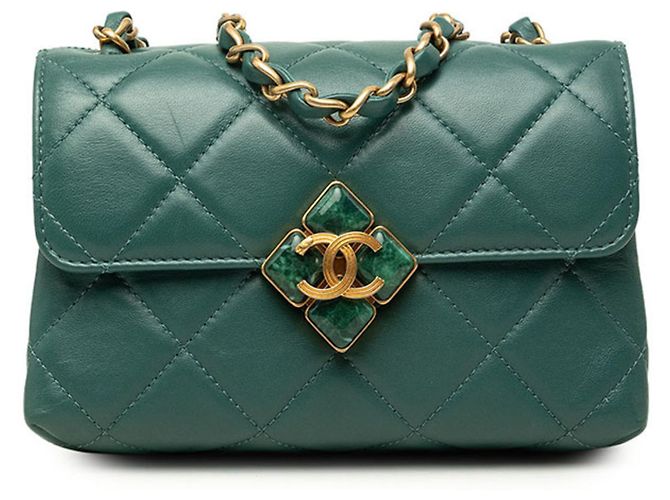 Bolsa de Ombro com Corrente Chanel Coco Mark Matelassé