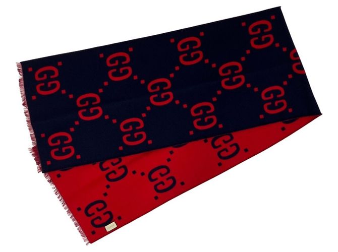 Sciarpa Gucci in misto lana e seta jacquard GG