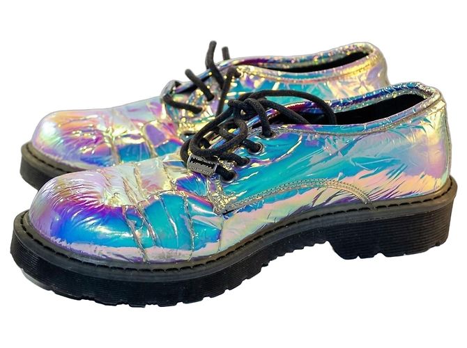 Alexander McQueen Irisierende Leder-Schnürschuhe