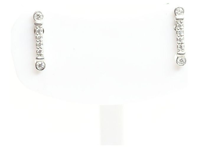 Autre Marque Tiffany & Co. Fleur de Lis Platinum Stud Earrings