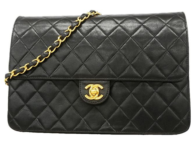 Borsa a tracolla con catena Chanel Matelassé